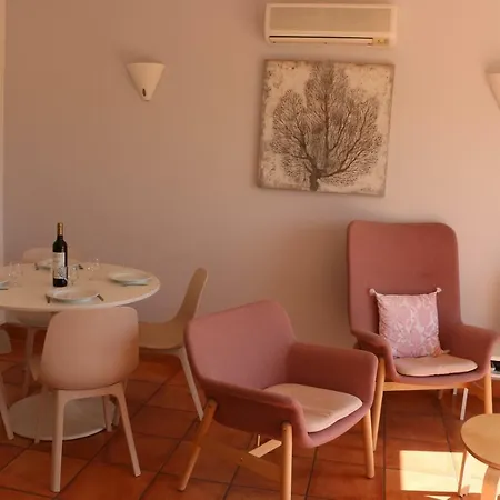 Apartment Mos 59 *